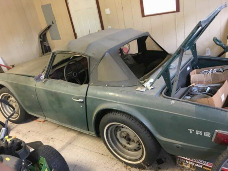 Illustration for article titled At $1,800, Could This 1969 Triumph TR6 Project Be The Perfect Cure For Cabin Fever This Winter?